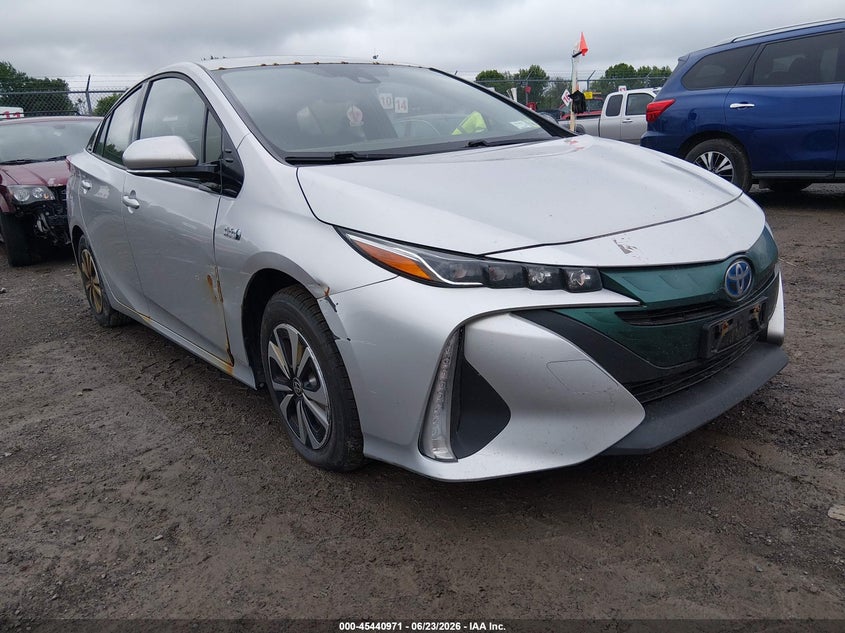 2017 Toyota Prius VIN JTDKARFP4H3058430 IAAI salvage auction — NORMAL WEAR, Clear (New York), sold $4,050 on 2026-07-16 (photo 1)