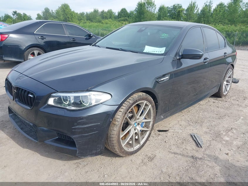 2013 BMW M5 VIN WBSFV9C56DC773964 IAAI salvage auction — REAR END, Salvage Title, sold $5,200 on 2026-07-12 (photo 2)