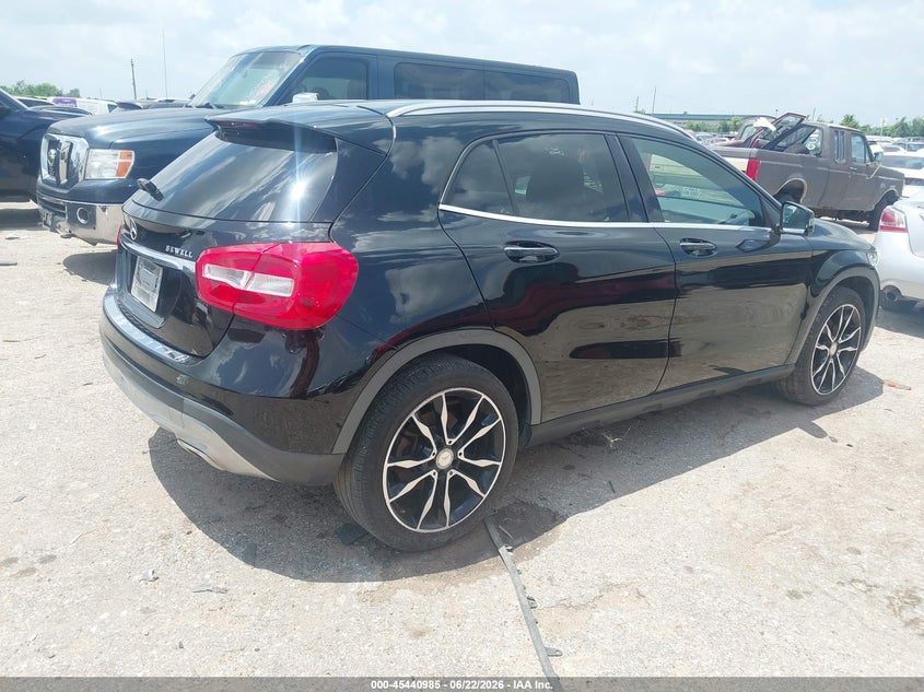 2016 Mercedes-benz Gla-klasse VIN WDCTG4EB5GJ255655 IAAI salvage auction — NORMAL WEAR, Original (Texas), sold $3,325 on 2026-07-15 (photo 4)