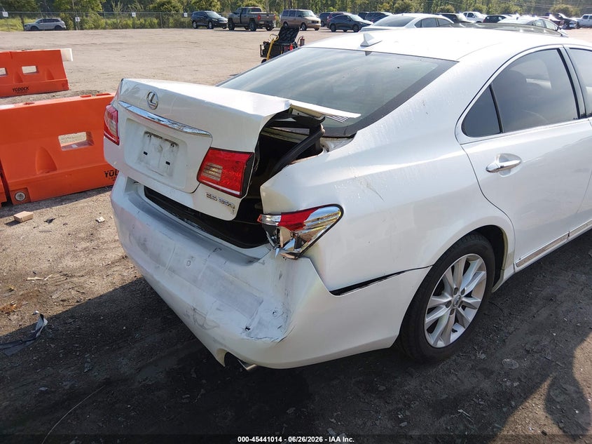 2011 Lexus ES VIN JTHBK1EG6B2442012 IAAI salvage auction — REAR END, Rebuildable (Florida), sold $1,650 on 2026-07-17 (photo 6)