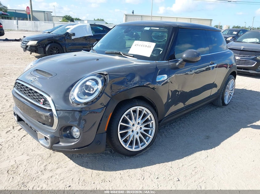2019 Mini Hard top VIN WMWXP7C52K2A52604 IAAI salvage auction — LEFT FRONT, Salvage Title, sold $1,050 on 2026-07-28 (photo 2)