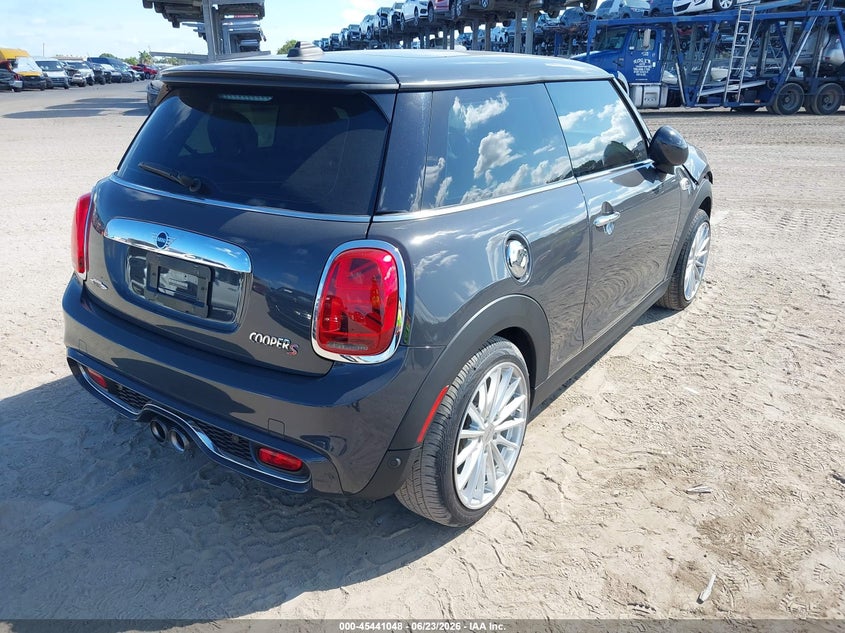 2019 Mini Hard top VIN WMWXP7C52K2A52604 IAAI salvage auction — LEFT FRONT, Salvage Title, sold $1,050 on 2026-07-28 (photo 4)