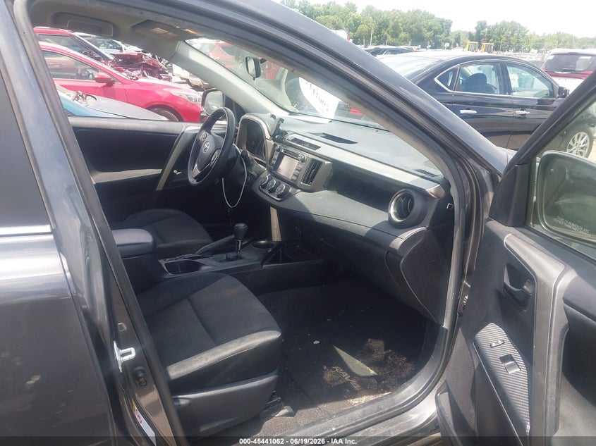2014 Toyota Rav 4 VIN JTMBFREV7ED068652 IAAI salvage auction — NORMAL WEAR, Clear (Virginia), sold $4,000 on 2026-07-29 (photo 5)