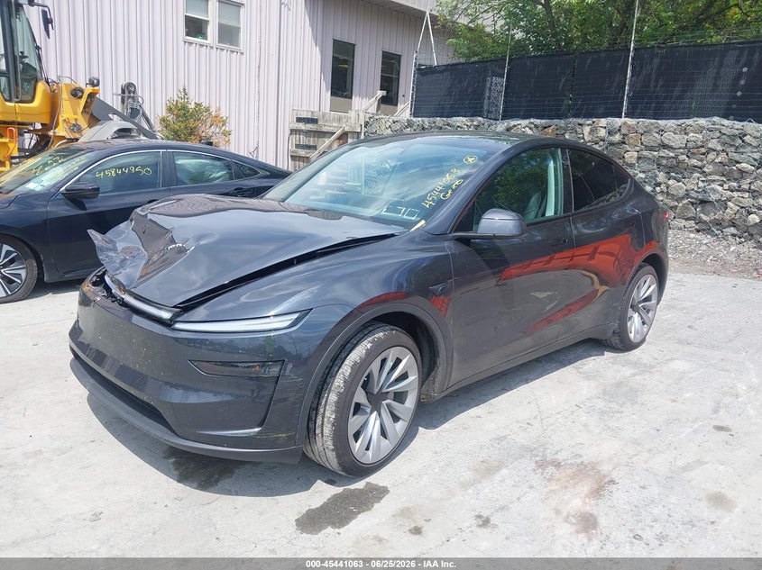 2026 Tesla Model y VIN 7SAYGDEE8TF446612 IAAI salvage auction — FRONT END, Salvage Title, sold $25,200 on 2026-08-27 (photo 2)