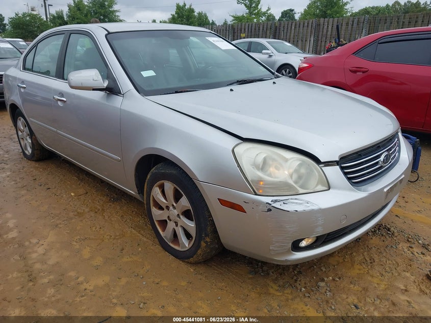 2008 Kia Optima VIN KNAGE123885210869 IAAI salvage auction — NORMAL WEAR, Clear (Virginia), sold $550 on 2026-07-27 (photo 1)
