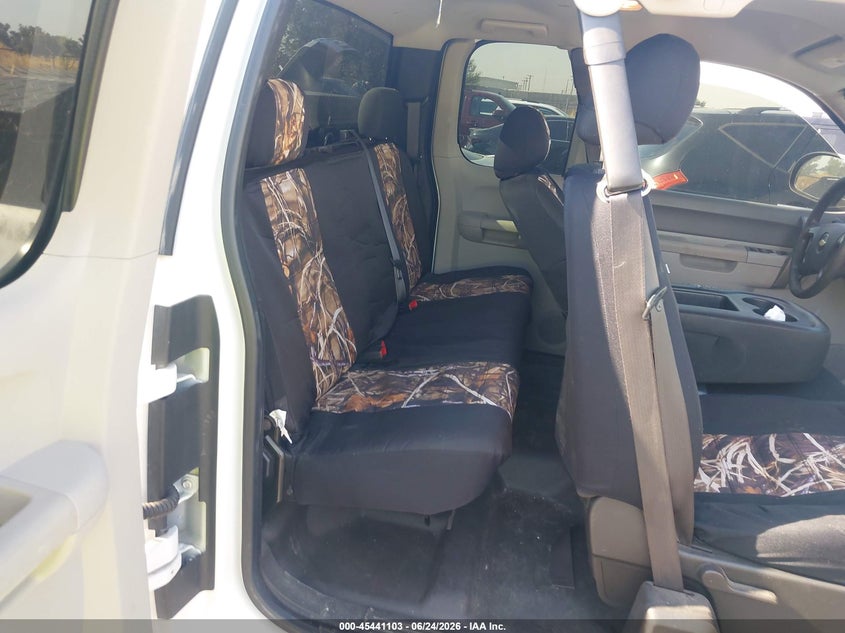 2010 Chevrolet Silverado 1500 VIN 1GCSKPE05AZ250173 IAAI salvage auction — FRONT & REAR, Clear (Utah), sold $825 on 2026-07-09 (photo 8)