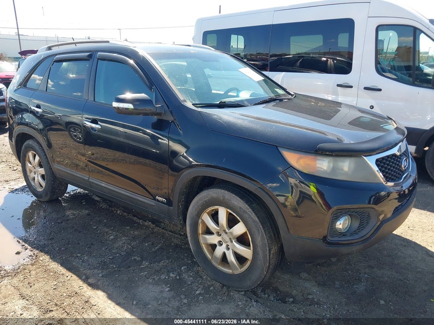 2013 Kia Sorento VIN 5XYKTCA69DG325508 IAAI salvage auction — NORMAL WEAR, Clear (New York), sold $750 on 2026-07-15 (photo 1)