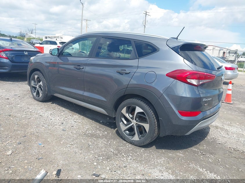 2017 Hyundai Tucson VIN KM8J3CA28HU293806 IAAI salvage auction — HAIL, Clear (Wisconsin), sold $5,650 on 2026-07-16 (photo 3)
