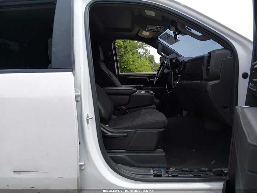2024 Chevrolet Silverado 2500 VIN 1GC1YNEY0RF202212 IAAI salvage auction — REAR END, Salvage (Pennsylvania), sold $9,350 on 2026-07-09 (photo 5)