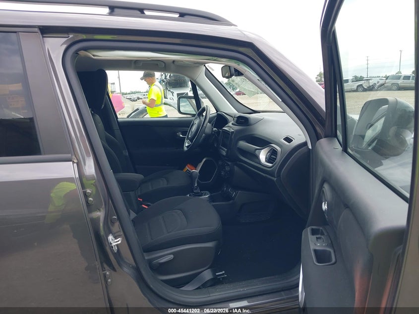 2021 Jeep Renegade VIN ZACNJDBB8MPM52428 IAAI salvage auction — RIGHT FRONT, Salvage (Ohio), sold $2,550 on 2026-07-22 (photo 5)