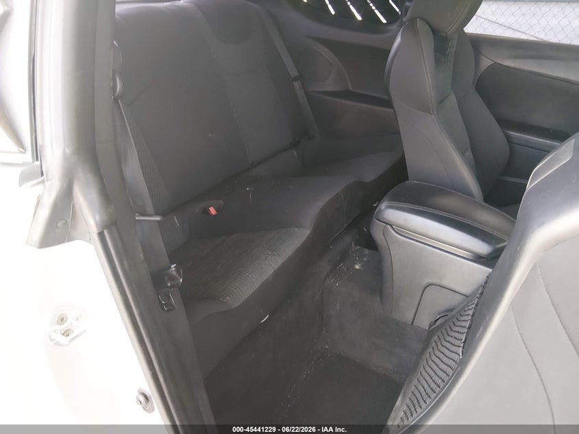 2016 Hyundai Genesis VIN KMHHT6KJ4GU135533 IAAI salvage auction — FRONT END, Rebuildable (Florida), sold $700 on 2026-07-22 (photo 8)