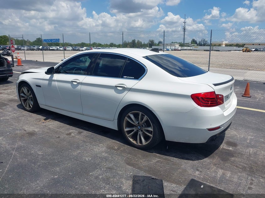 2015 BMW 5er VIN WBA5B1C5XFD922061 IAAI salvage auction — FRONT END, Rebuildable (Florida), sold $2,225 on 2026-07-23 (photo 3)