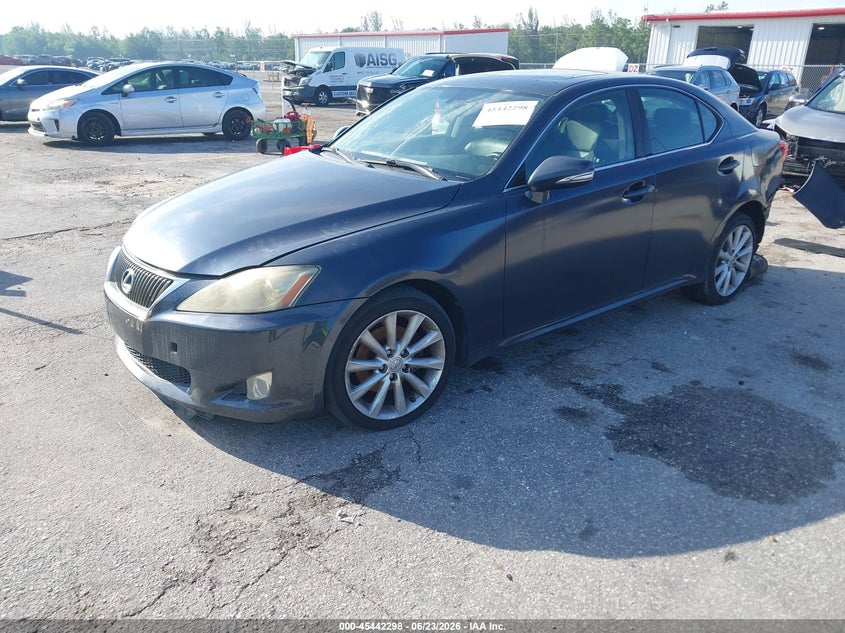 2010 Lexus Is 250 VIN JTHCF5C29A5038738 IAAI salvage auction — REAR END, Rebuildable (Florida), sold $325 on 2026-07-29 (photo 2)
