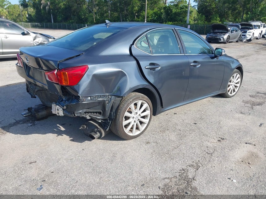 2010 Lexus Is 250 VIN JTHCF5C29A5038738 IAAI salvage auction — REAR END, Rebuildable (Florida), sold $325 on 2026-07-29 (photo 4)