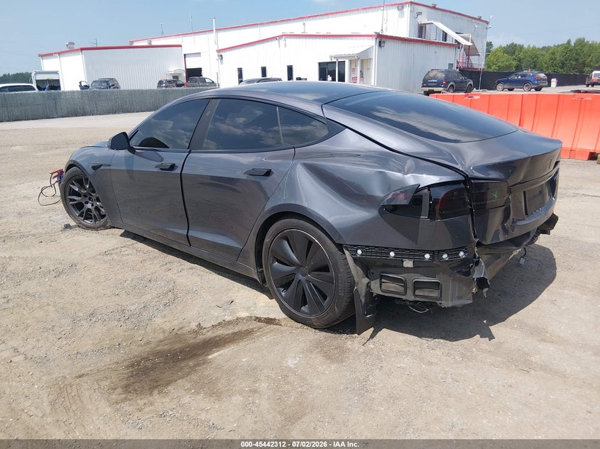 2022 Tesla Model s VIN 5YJSA1E5XNF484283 IAAI salvage auction — REAR END, Salvage Title, sold $17,600 on 2026-08-27 (photo 3)
