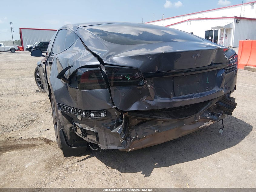 2022 Tesla Model s VIN 5YJSA1E5XNF484283 IAAI salvage auction — REAR END, Salvage Title, sold $17,600 on 2026-08-27 (photo 6)