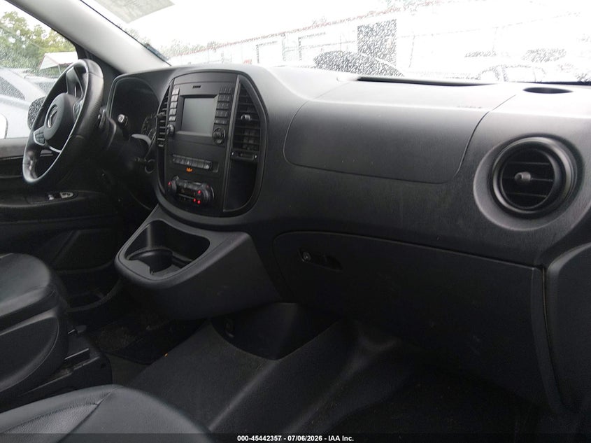 2018 Mercedes-benz Metris VIN WD4PG2EEXJ3404200 IAAI salvage auction — REAR END, Salvage Title, sold $7,600 on 2026-08-03 (photo 5)