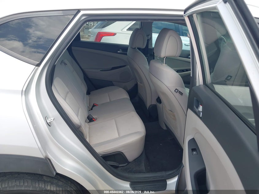 2017 Hyundai Tucson VIN KM8J33A29HU274004 IAAI salvage auction — NORMAL WEAR, Original (Texas), sold $3,100 on 2026-07-28 (photo 8)