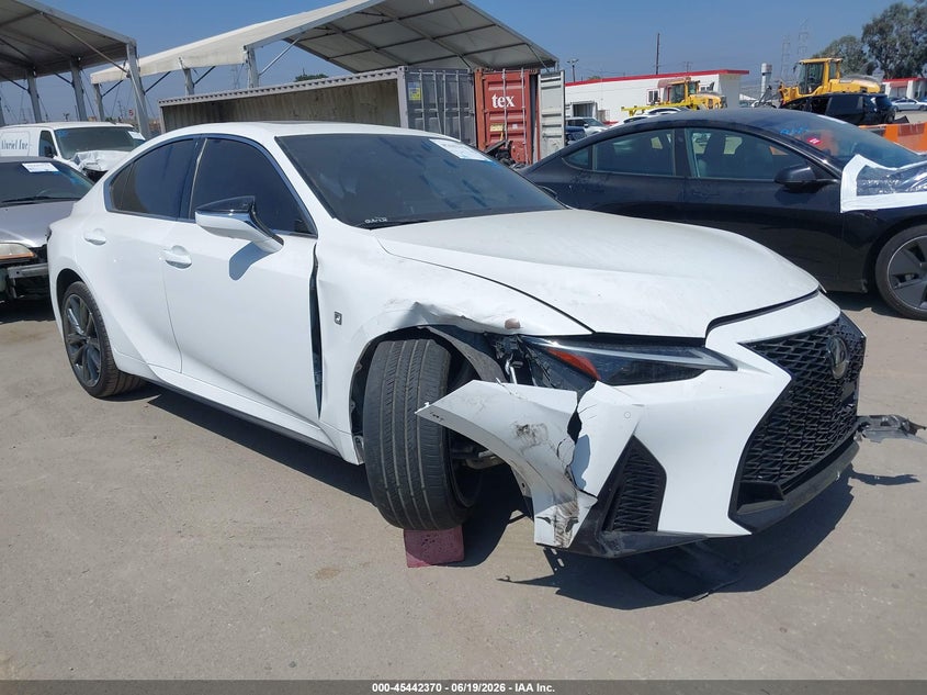 2024 Lexus Is VIN JTHGZ1B2XR5077708 IAAI salvage auction — SIDE, Salvage Title, sold $15,800 on 2026-08-01 (photo 1)