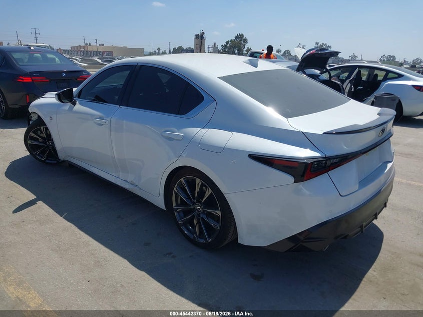 2024 Lexus Is VIN JTHGZ1B2XR5077708 IAAI salvage auction — SIDE, Salvage Title, sold $15,800 on 2026-08-01 (photo 3)