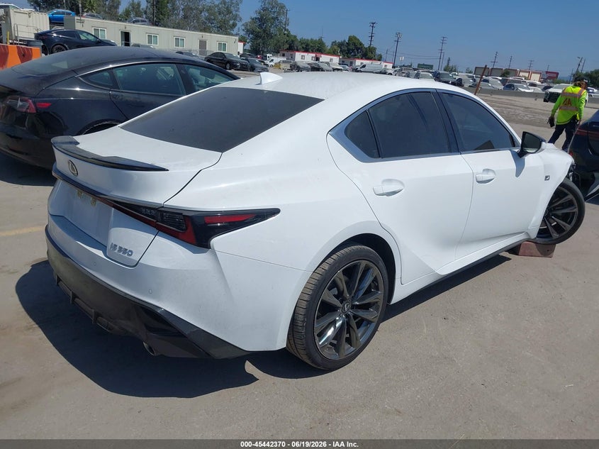 2024 Lexus Is VIN JTHGZ1B2XR5077708 IAAI salvage auction — SIDE, Salvage Title, sold $15,800 on 2026-08-01 (photo 4)