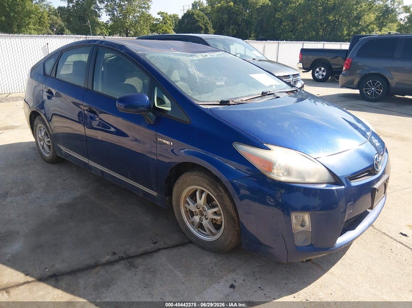 2011 Toyota Prius VIN JTDKN3DU1B0311349 IAAI salvage auction — NORMAL WEAR, Clear (Illinois), sold $300 on 2026-07-28 (photo 1)