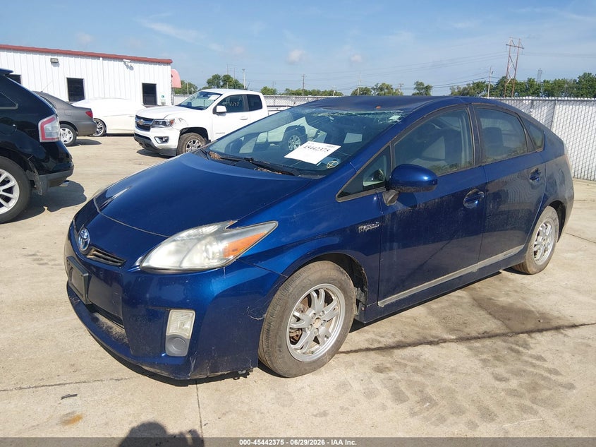 2011 Toyota Prius VIN JTDKN3DU1B0311349 IAAI salvage auction — NORMAL WEAR, Clear (Illinois), sold $300 on 2026-07-28 (photo 2)