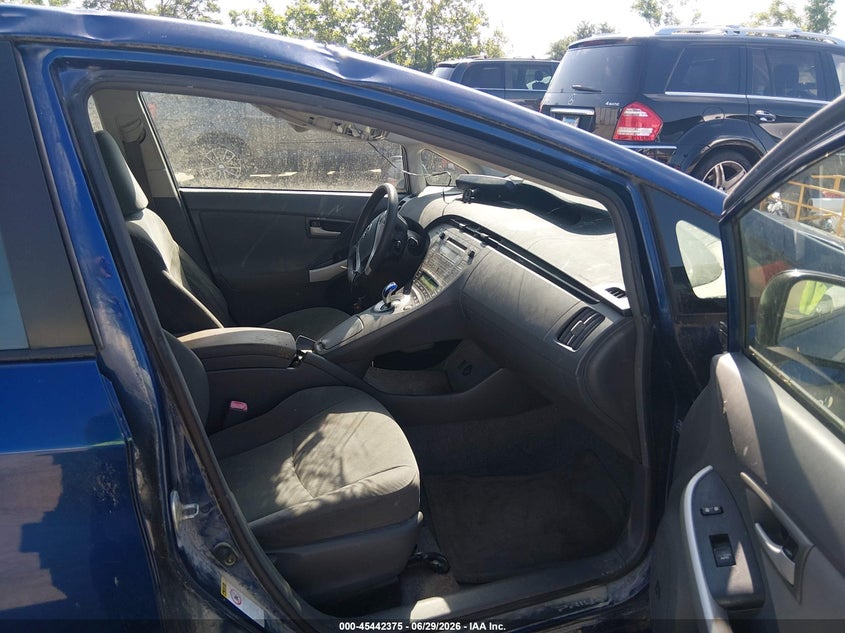 2011 Toyota Prius VIN JTDKN3DU1B0311349 IAAI salvage auction — NORMAL WEAR, Clear (Illinois), sold $300 on 2026-07-28 (photo 5)