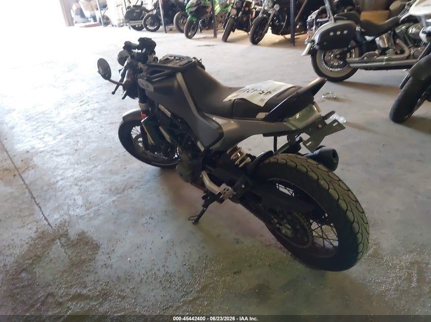 2020 Husqvarna Svartpilen VIN MD2JUJ407LC262121 IAAI salvage auction — SIDE, Salvage (North Carolina), sold $75 on 2026-07-28 (photo 3)