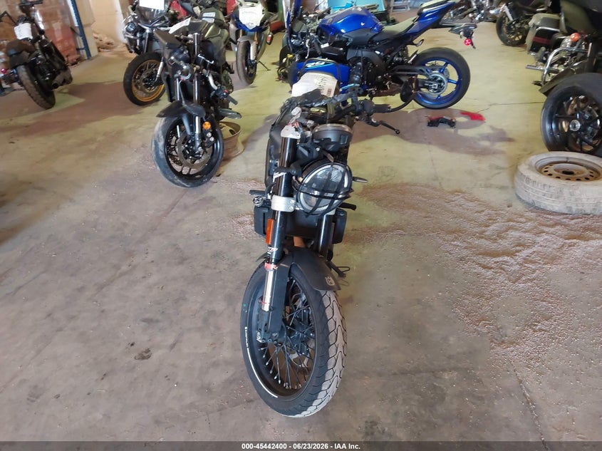 2020 Husqvarna Svartpilen VIN MD2JUJ407LC262121 IAAI salvage auction — SIDE, Salvage (North Carolina), sold $75 on 2026-07-28 (photo 5)
