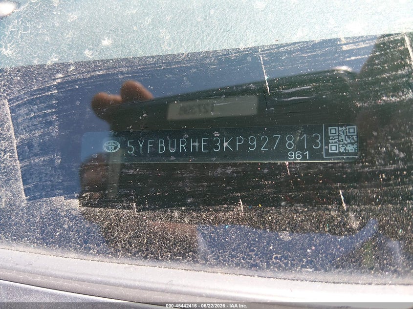 2019 Toyota Corolla VIN 5YFBURHE3KP927813 IAAI salvage auction — LEFT FRONT, Salvage (California), sold $4,900 on 2026-07-13 (photo 9)