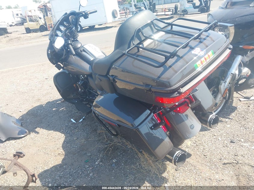 2023 Harley-davidson Electra glide VIN 1HD1KEF1XPB620542 IAAI salvage auction — FRONT END, Salvage (Utah), sold $9,350 on 2026-07-08 (photo 3)
