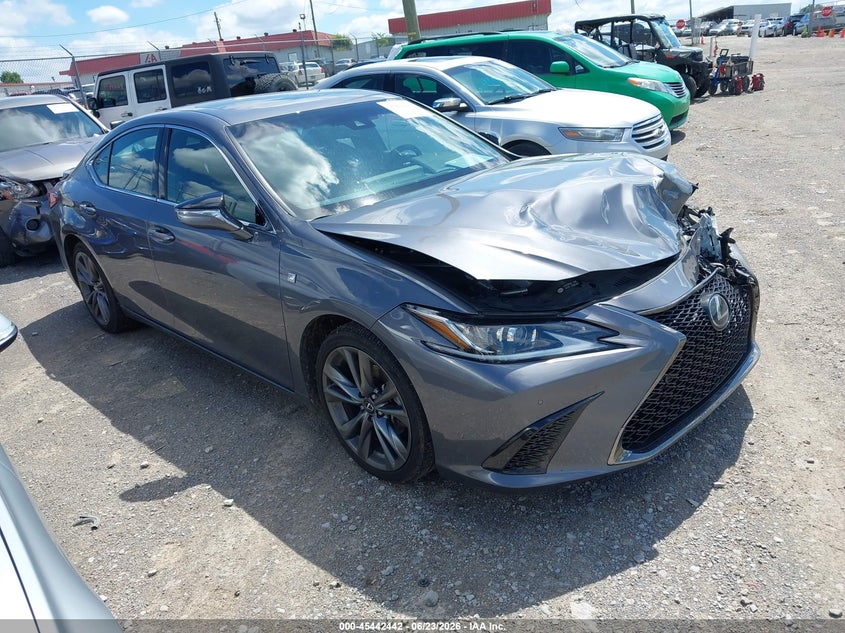 2021 Lexus ES VIN 58AGZ1B12MU103424 IAAI salvage auction — FRONT END, Wait Title, sold $16,100 on 2026-09-03 (photo 1)