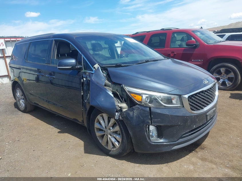 2016 Kia SEDONA VIN KNDMC5C1XG6110832 IAAI salvage auction — RIGHT FRONT, Bill Of Sale (Washington), sold $1,025 on 2026-07-14 (photo 1)