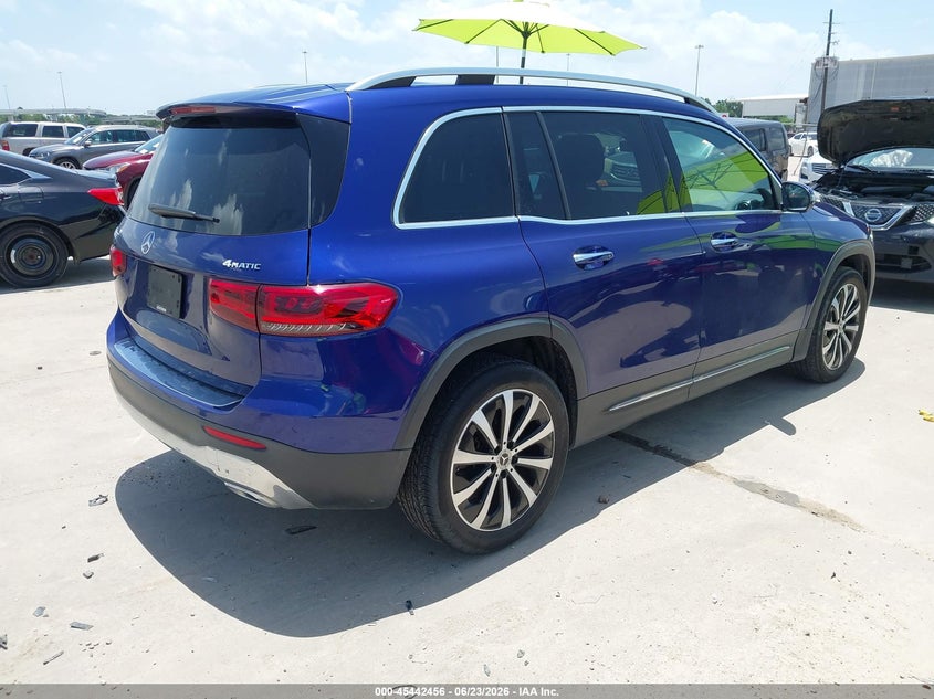 2023 Mercedes-benz Glb VIN W1N4M4HBXPW265849 IAAI salvage auction — WATER/FLOOD, Salvage Title, sold $8,000 on 2026-08-27 (photo 4)