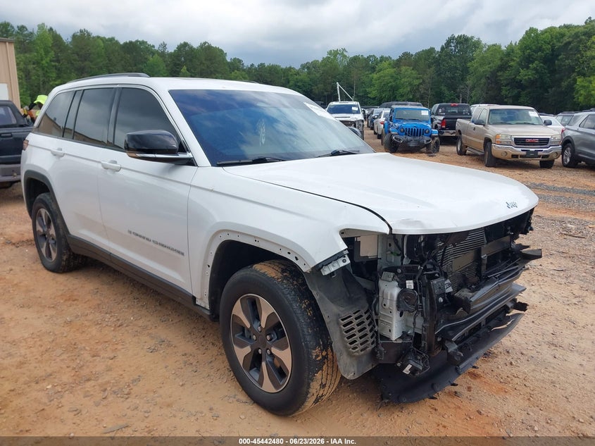 2022 Jeep Grand cherokee VIN 1C4RJYB67N8759774 IAAI salvage auction — FRONT END, Salvage (North Carolina), sold $13,800 on 2026-07-23 (photo 1)