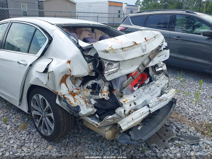 2015 Honda Accord VIN 1HGCR2F55FA036028 IAAI salvage auction — BIO HAZARD, Salvage (Texas), sold $450 on 2026-07-24 (photo 6)