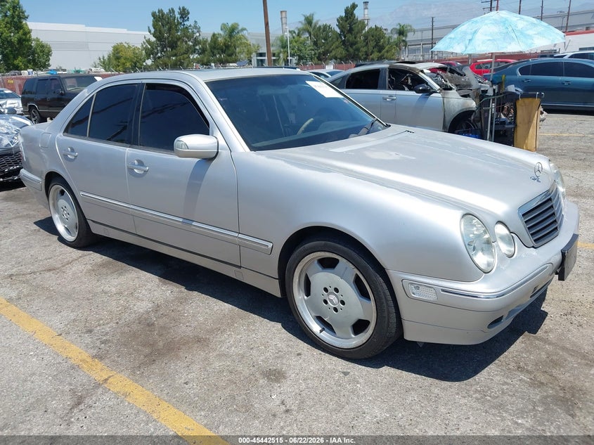 2000 Mercedes-benz E-class VIN WDBJF70J6YB117701 IAAI salvage auction — LEFT SIDE, Salvage (California), sold $475 on 2026-07-07 (photo 1)