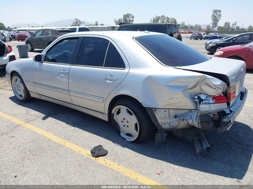 2000 Mercedes-benz E-class VIN WDBJF70J6YB117701 IAAI salvage auction — LEFT SIDE, Salvage (California), sold $475 on 2026-07-07 (photo 3)