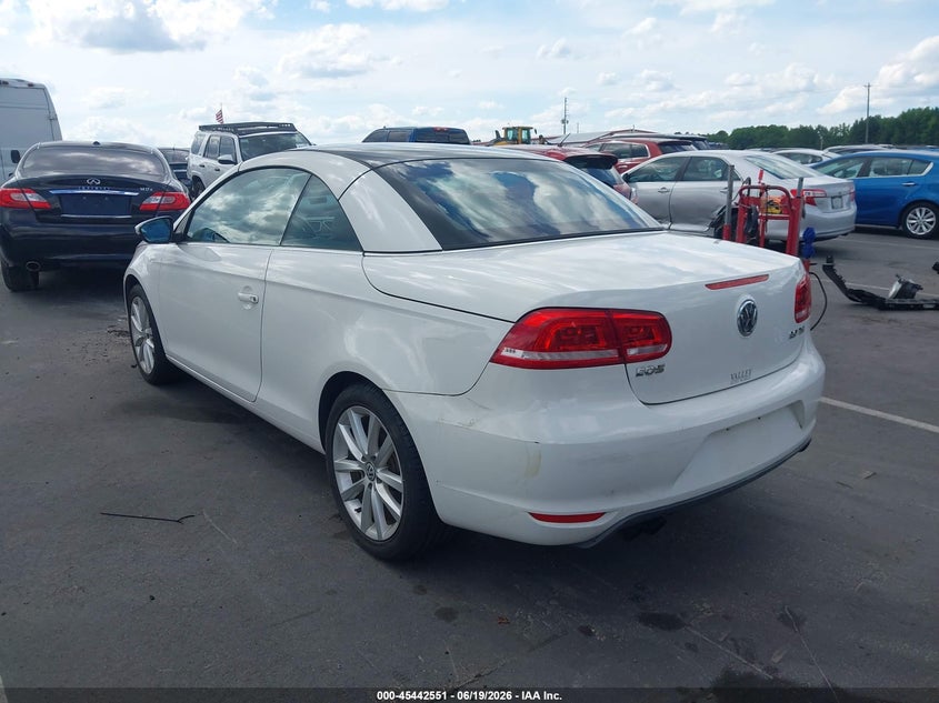 2013 Volkswagen Eos VIN WVWBW8AH2DV000956 IAAI salvage auction — NORMAL WEAR, Clear (North Carolina), sold $1,275 on 2026-07-22 (photo 3)