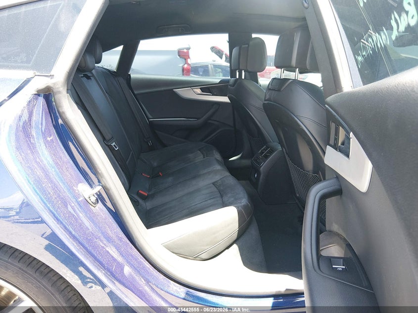 2018 Audi A5 VIN WAUBNCF59JA061161 IAAI salvage auction — RIGHT FRONT, Salvage Title, sold $4,450 on 2026-07-25 (photo 8)