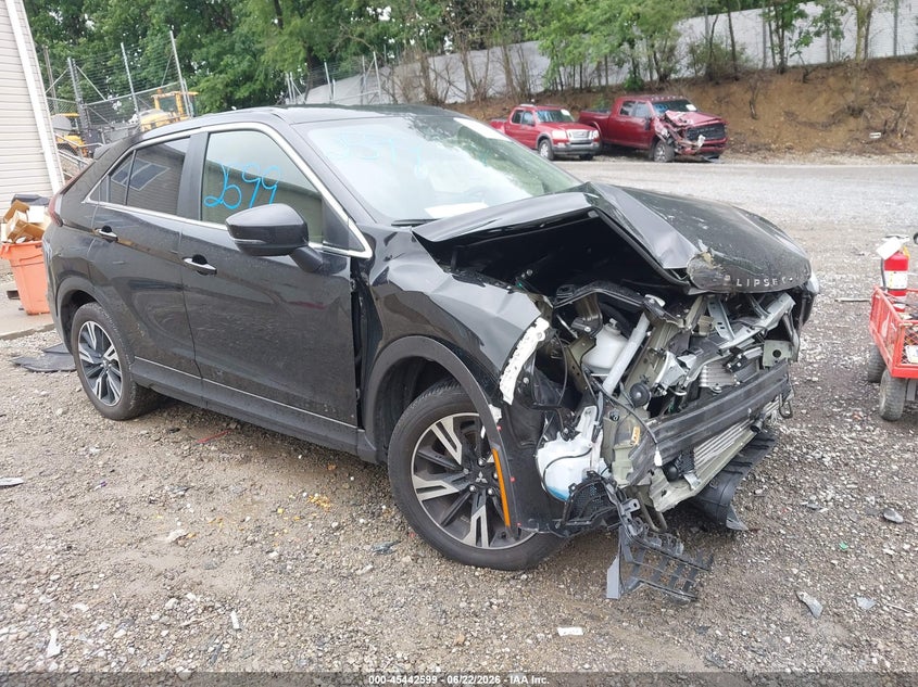 2025 Mitsubishi Eclipse cross VIN JA4ATWAA1SZ005416 IAAI salvage auction — FRONT END, Salvage Title, sold $1,450 on 2026-07-28 (photo 1)