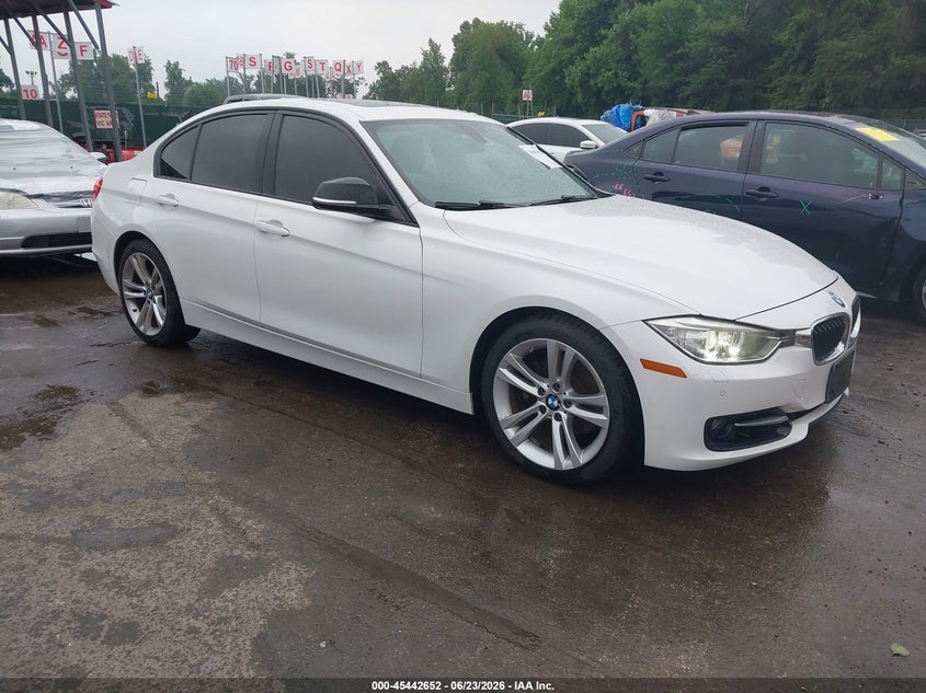 2015 BMW 3er VIN WBA3B3G58FNT19892 IAAI salvage auction — LEFT FRONT, Salvage - Greater Than 75% (Maryland), sold $1,900 on 2026-07-11 (photo 1)