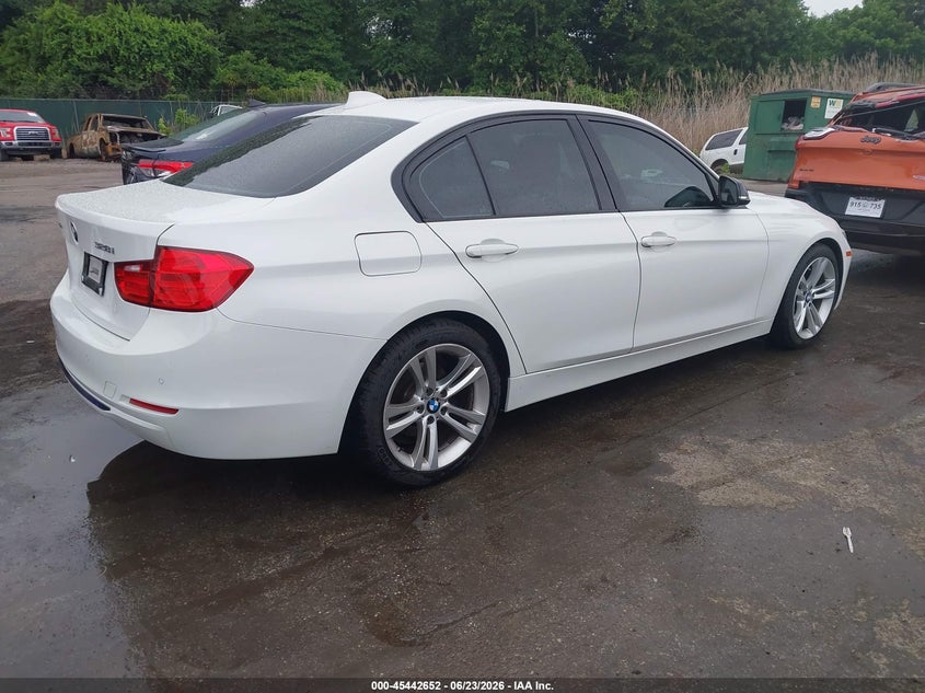 2015 BMW 3er VIN WBA3B3G58FNT19892 IAAI salvage auction — LEFT FRONT, Salvage - Greater Than 75% (Maryland), sold $1,900 on 2026-07-11 (photo 4)