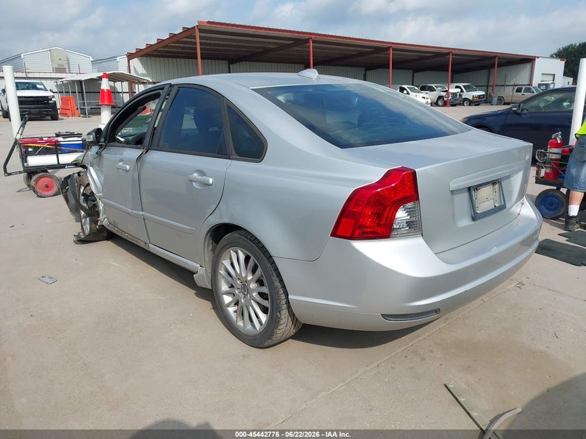 2009 Volvo S40 VIN YV1MS382492447798 IAAI salvage auction — LEFT SIDE, Salvage (Texas), sold $325 on 2026-08-04 (photo 3)