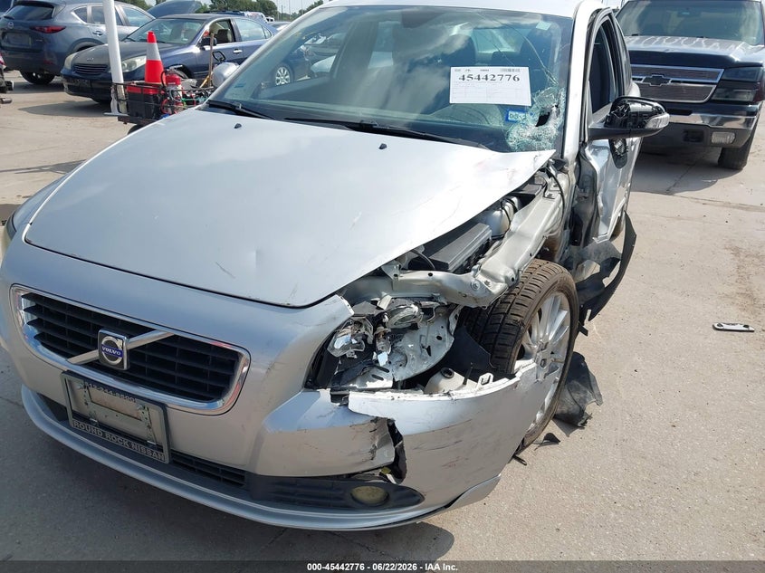 2009 Volvo S40 VIN YV1MS382492447798 IAAI salvage auction — LEFT SIDE, Salvage (Texas), sold $325 on 2026-08-04 (photo 6)