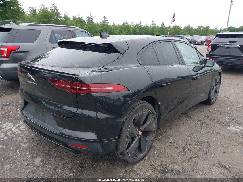 2020 Jaguar I-pace VIN SADHD2S19L1F79276 IAAI salvage auction — RIGHT SIDE, Salvage (Massachusetts), sold $11,250 on 2026-08-20 (photo 4)