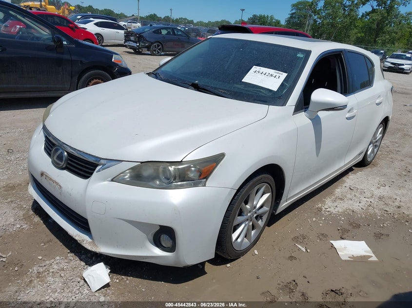 2013 Lexus Ct VIN JTHKD5BH6D2165234 IAAI salvage auction — LEFT FRONT, Salvage (Illinois), sold $3,150 on 2026-07-28 (photo 2)