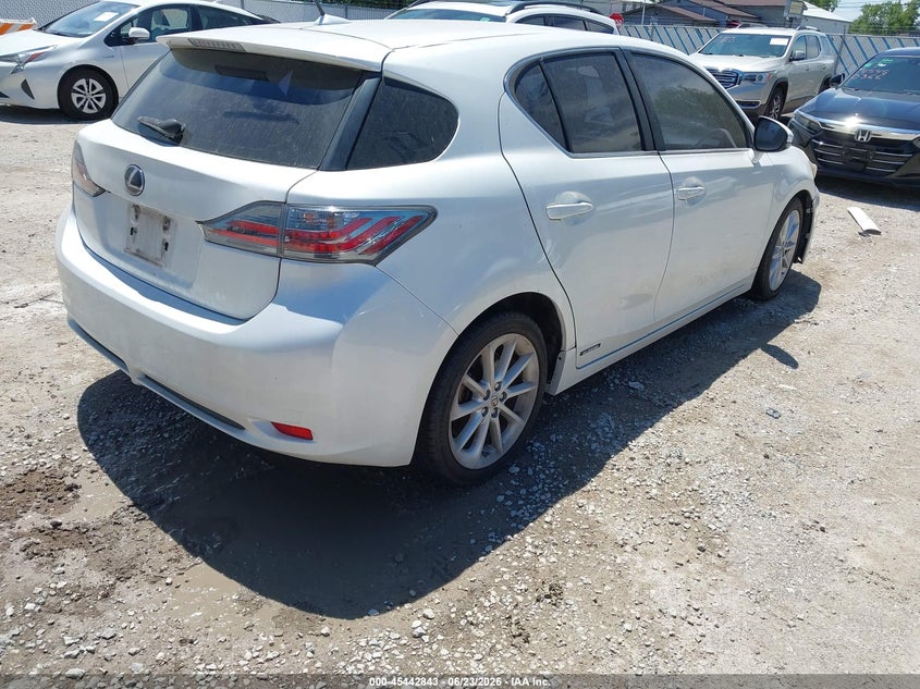 2013 Lexus Ct VIN JTHKD5BH6D2165234 IAAI salvage auction — LEFT FRONT, Salvage (Illinois), sold $3,150 on 2026-07-28 (photo 4)
