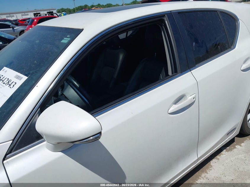 2013 Lexus Ct VIN JTHKD5BH6D2165234 IAAI salvage auction — LEFT FRONT, Salvage (Illinois), sold $3,150 on 2026-07-28 (photo 6)